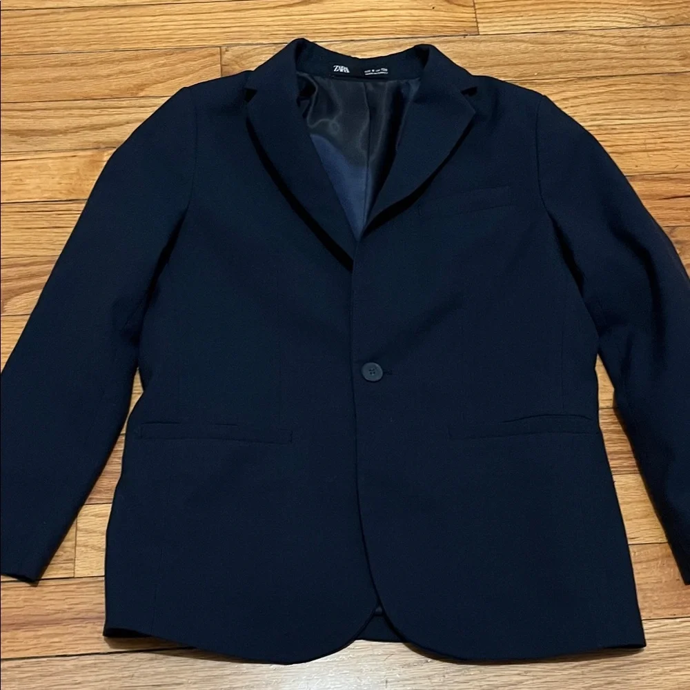 Zara Boy’s Navy Blue Blazer